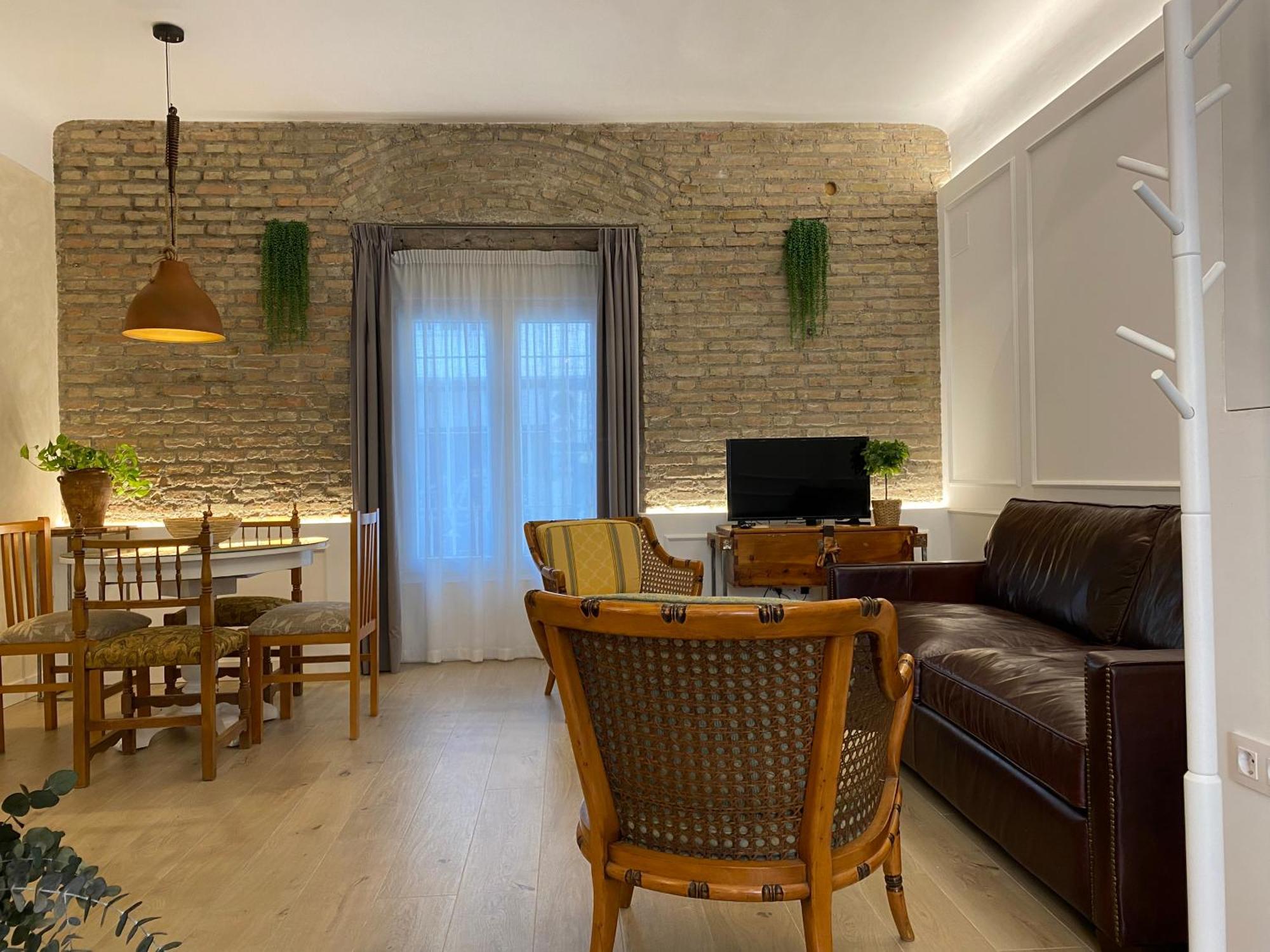 Guni Suites Ronda グラナダ エクステリア 写真