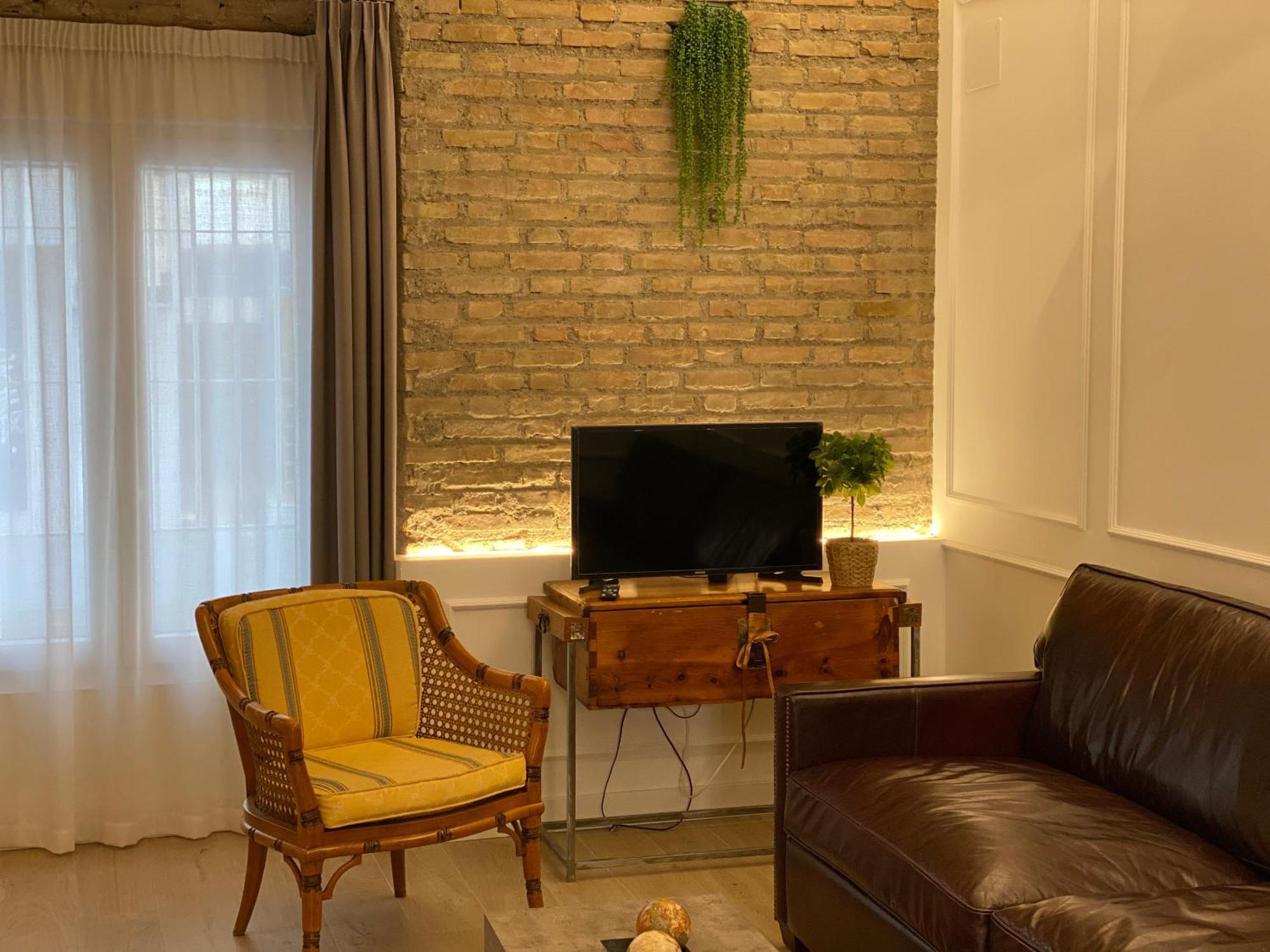 Guni Suites Ronda グラナダ エクステリア 写真