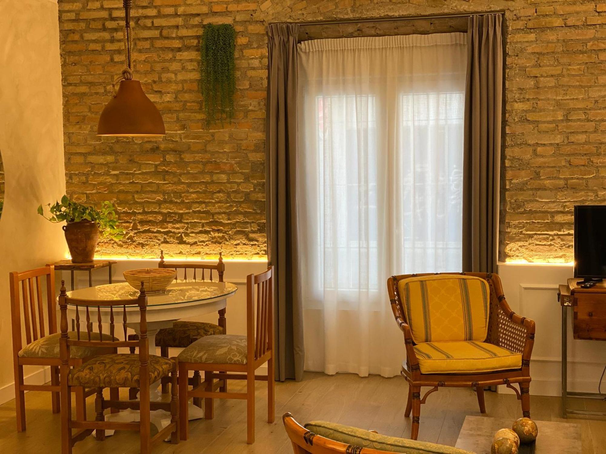Guni Suites Ronda グラナダ エクステリア 写真